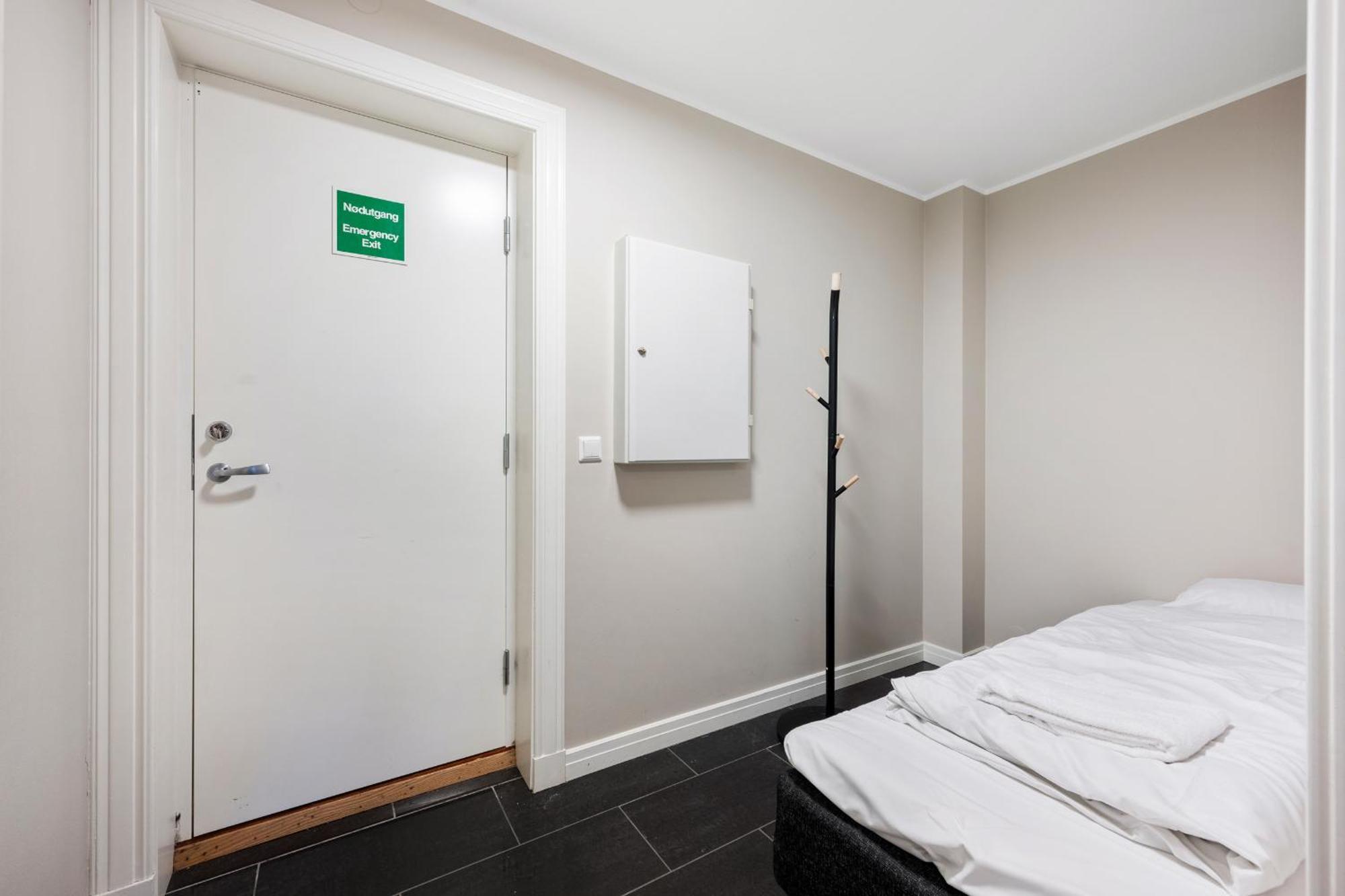 New! Modern City Apt: Central W/ Private Entrence Apartamento Bergen Exterior foto